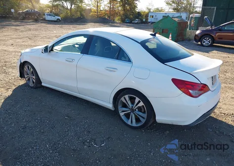 2019 Mercedes-Benz Cla 250 4Matic z USA, uszkodzony, nr VIN WDDSJ4GB9KN701040